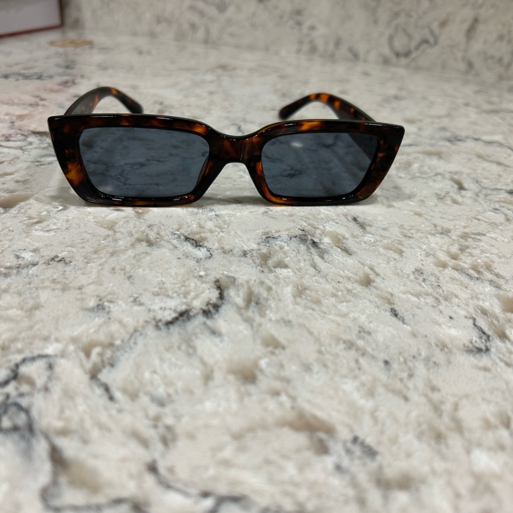 Kylie and kendall gemma sunglasses